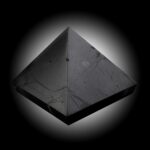 Šungit piramida 2.5 cm #7473B78 (4)