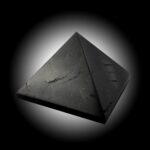 Šungit piramida 3 cm #7474B78 (6)